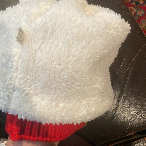 Redess - Picture 3 of 3